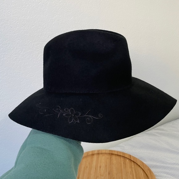 TIRABASSO NWOT 100% Wool Black Wide Brim Hat with Floral Detail, OS - Picture 2 of 12